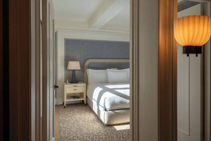 Room 6 of 45