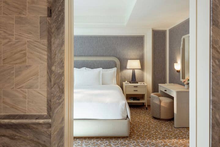 Room 21 of 45