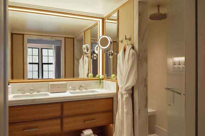 Room 33 of 45