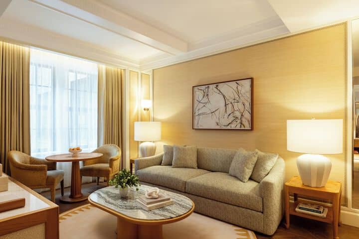 Room 27 of 45